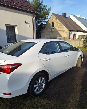 Toyota Corolla cena 40500 przebieg: 187500, rok produkcji 2016 z Śrem małe 56